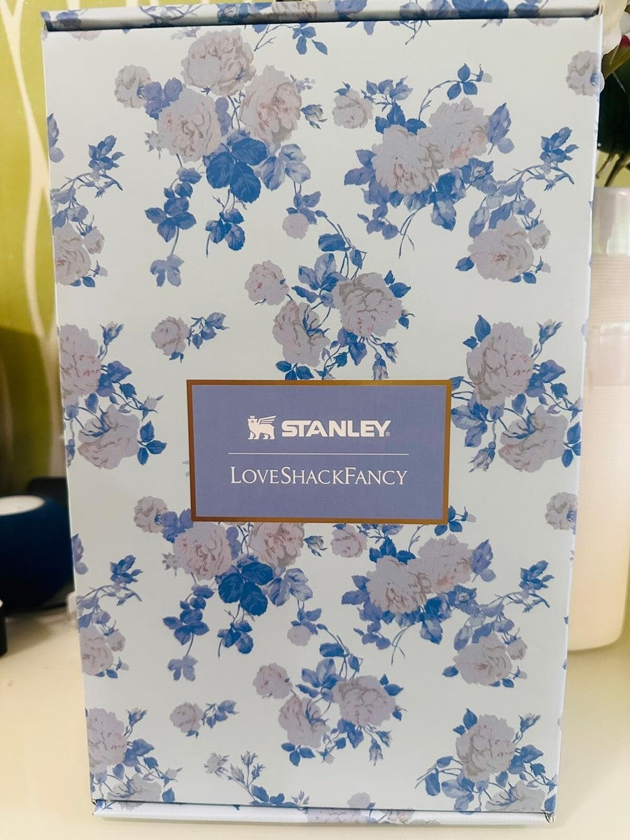 40oz Love Shack Fancy x Stanley Limited Edition Tumbler – Ever Blooming Rosettes