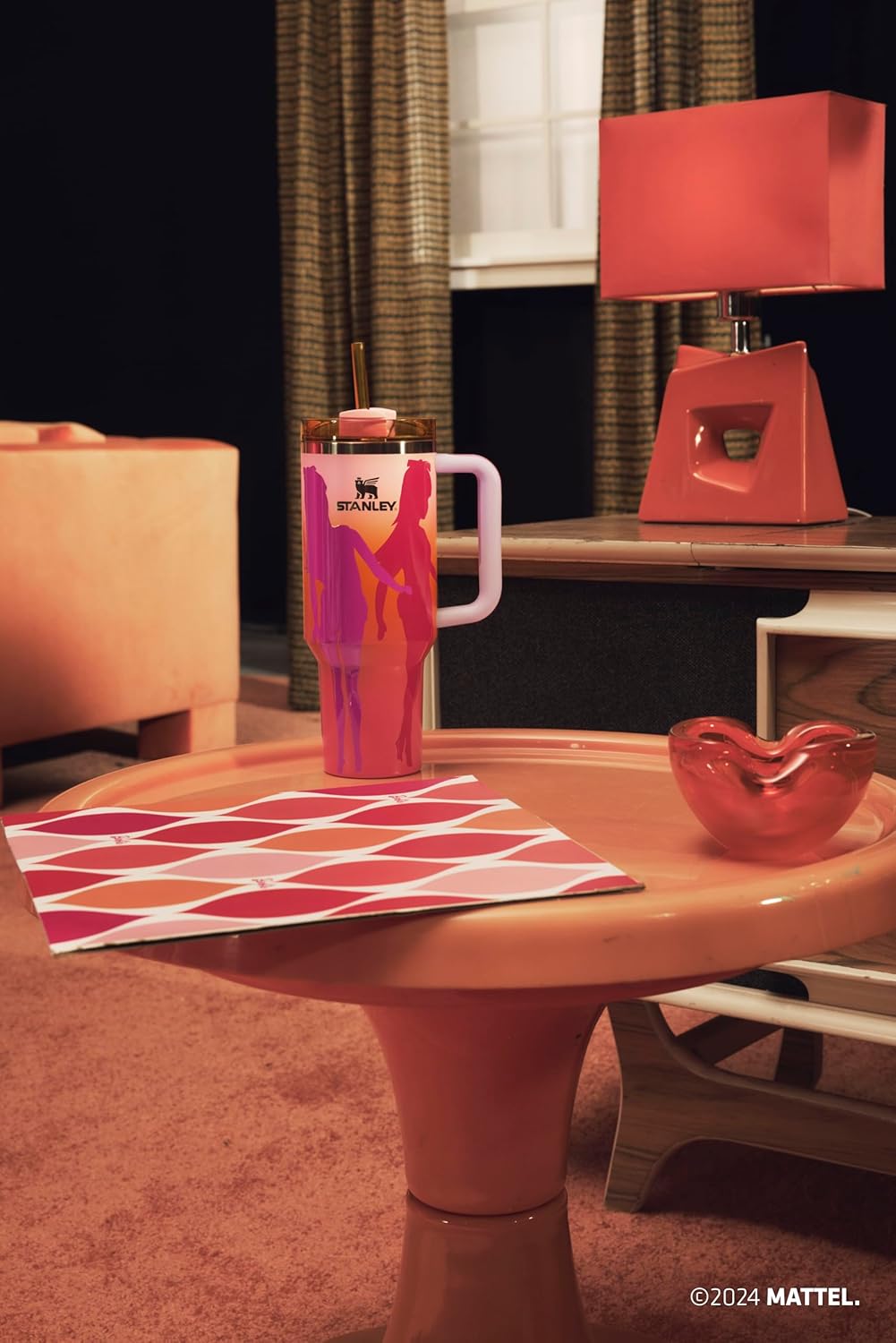 Stanley X BARBIE™ ’60S TWIST ’N TURN QUENCHER 40 OZ